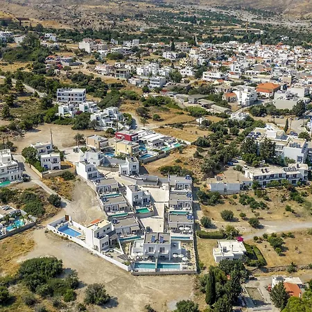 Gems Villa Jenádi